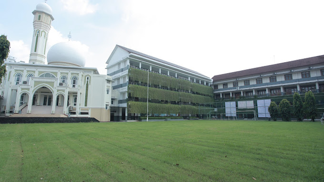 Rekomendasi 10 SMA Jakarta UTBK Tertinggi Versi Kemendikbud